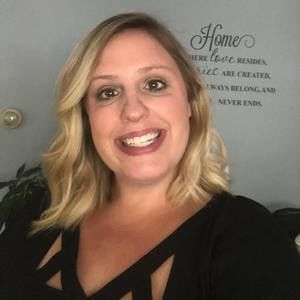 Meet your Posher, Alecia